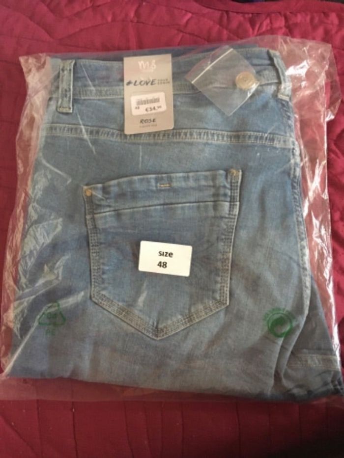 Jean MS Mode coupe Rose taille 48 neuf et emballé payé 35€