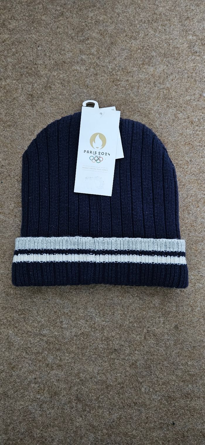 Bonnet - photo numéro 3