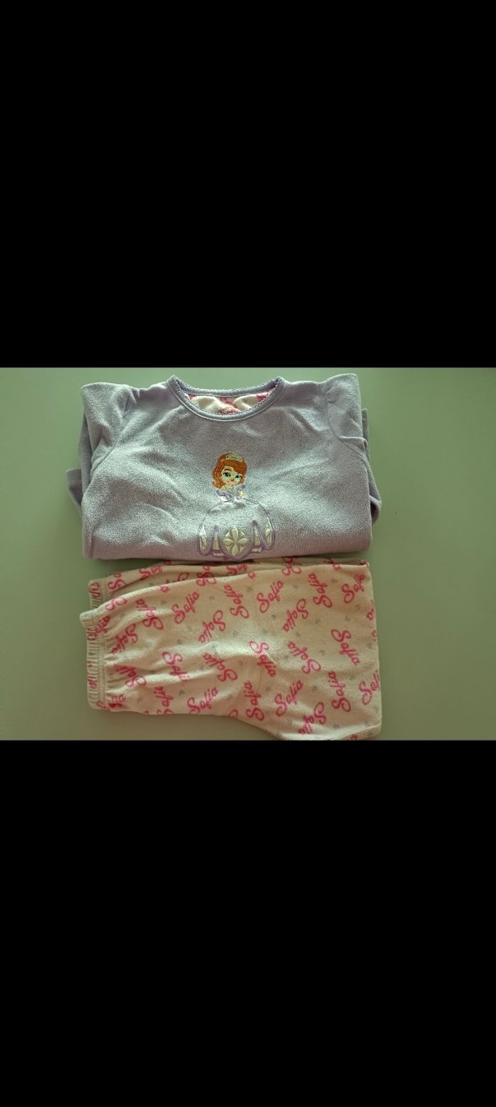 Pyjama Princesse Sofia en 7 ans