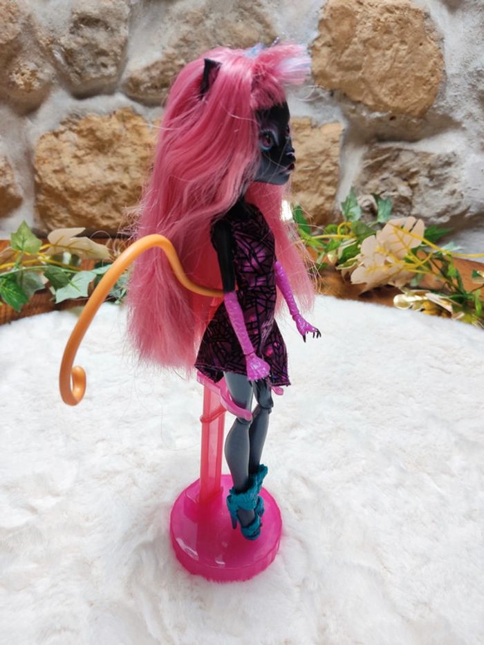 🐱Poupée Monster High Boo York Catty Noir Mattel 2011🐱 - photo numéro 7