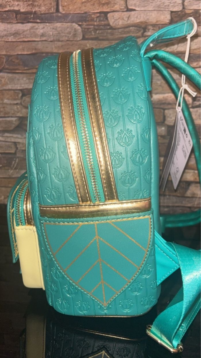 Sac à dos loungefly Tiana la princesse et la grenouille - photo numéro 5