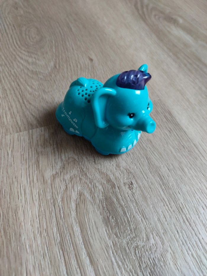 Trompette l'éléphant super chouette