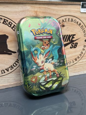 Pokemon Mini tin EV 8.5 Phyllali