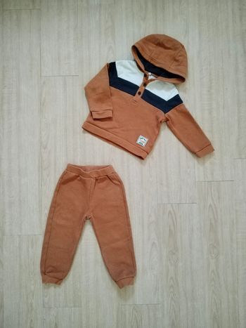 Ensemble survêtement jogging et sweat à capuche 2 ans