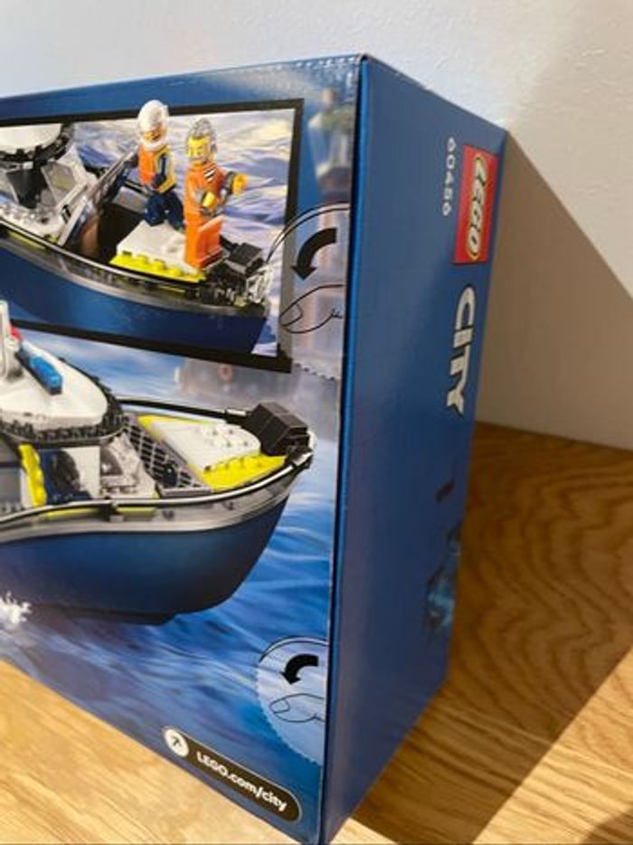 Lego City 60456 La course-poursuite en bateau de police - photo numéro 3