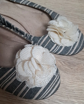 Ballerine à fleur - Taille 38 / 39