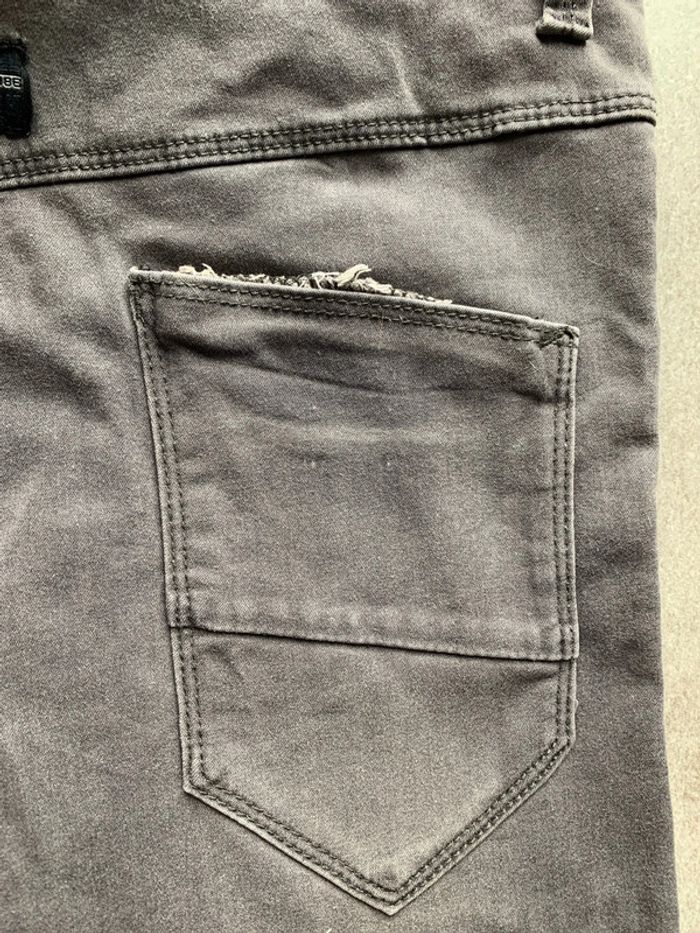 Pantalon gris - photo numéro 3