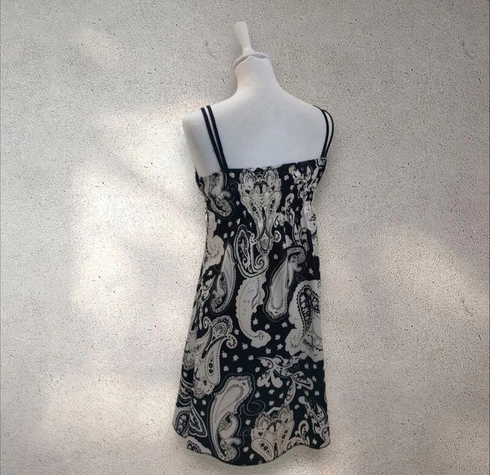 Robe d'été légère et satinée à motifs taille M - photo numéro 7