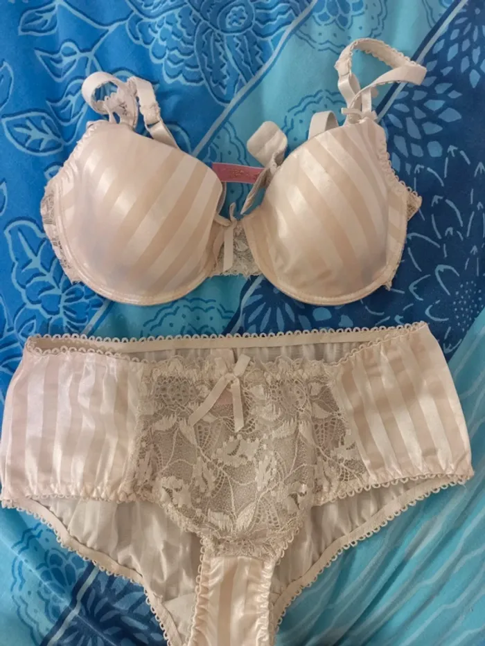 Sous vêtements 90 b - photo numéro 2