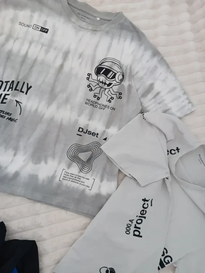 Lot 2 Tshirt garçon 8/9ans Reserved 🩶🖤 - photo numéro 4