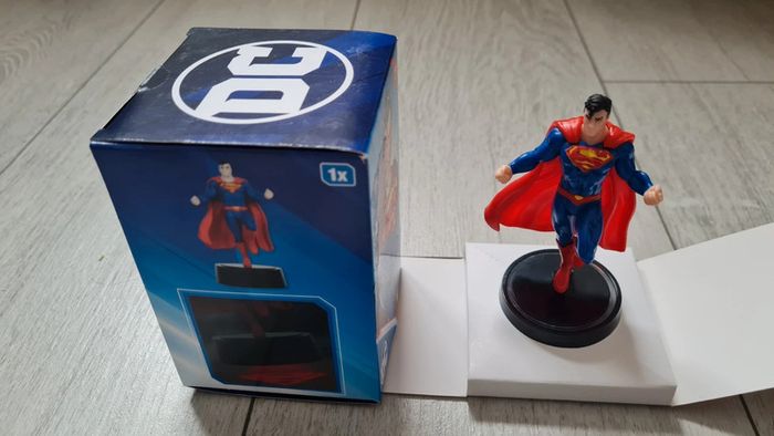 Figurine Superman lumineuse