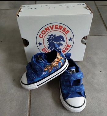 Basket converse dinosaure T21 neuve