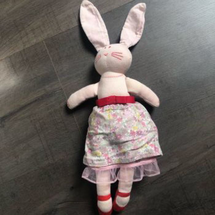 Lapin poupée petit bateau