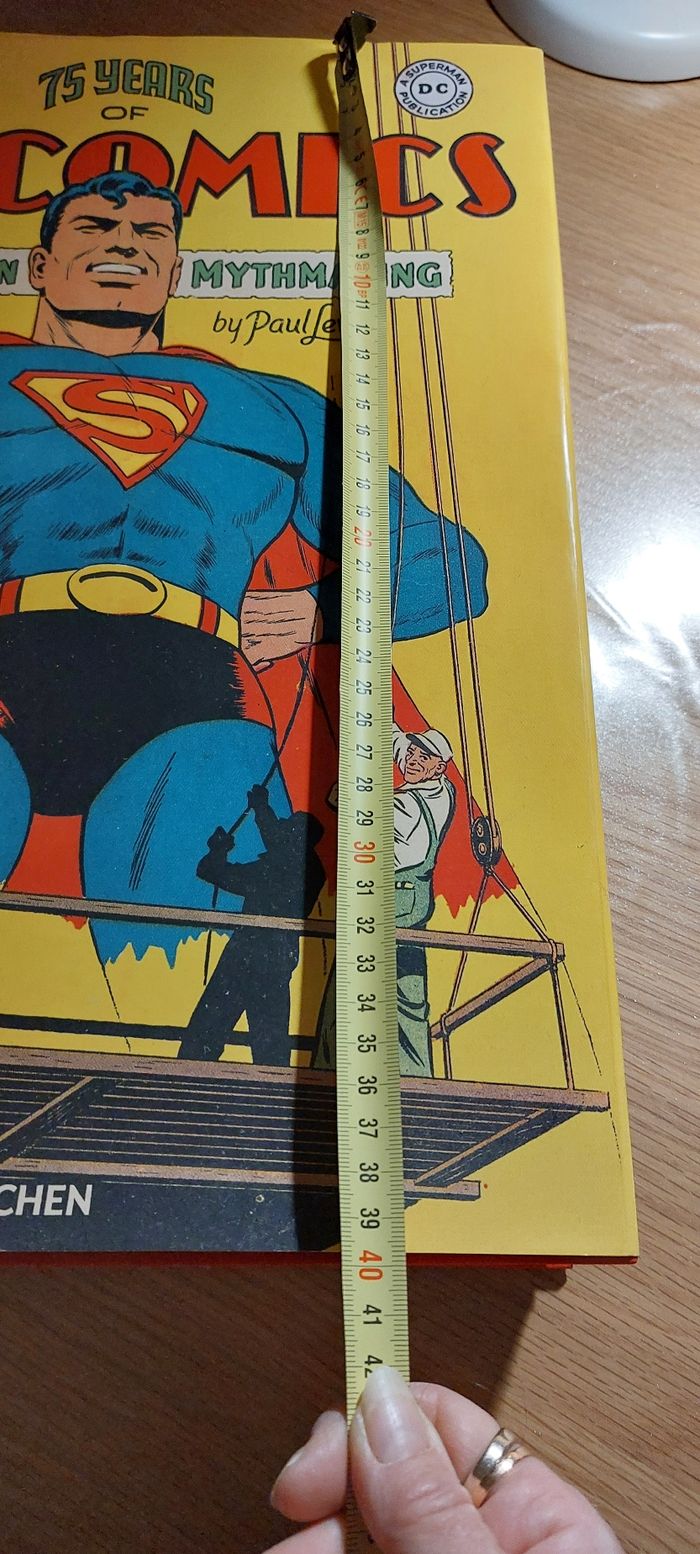 Taschen Grand livre 75 ans Dc Comics - photo numéro 2