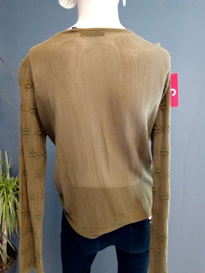 Tee shirt brodé - photo numéro 2