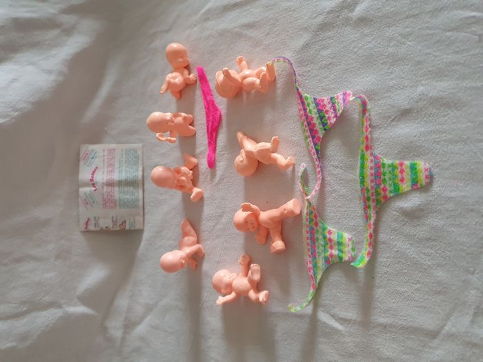 Lot de 8 babies Galoob couleur chair