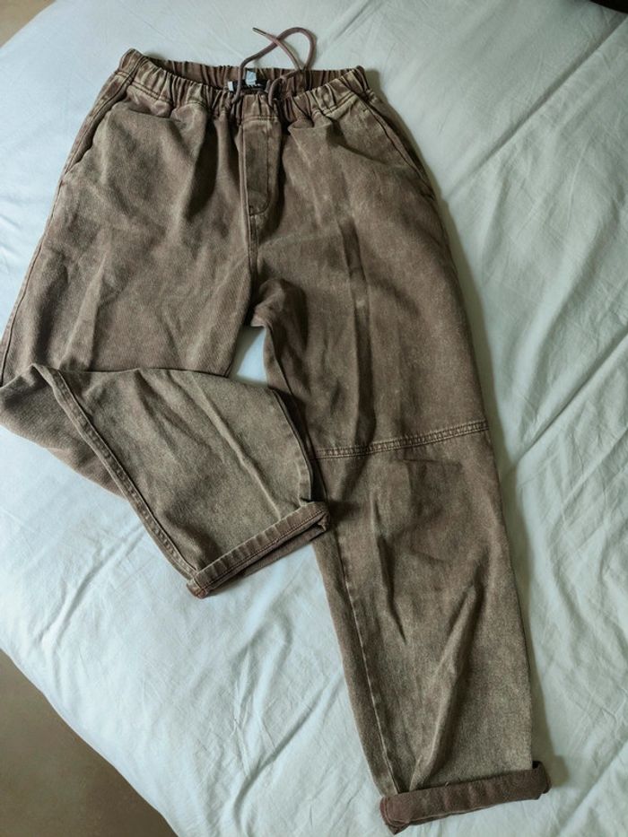 Lot de vêtements femme xl ensemble jean marron mocha mousse jupe simili cuir crop top blanc - photo numéro 3