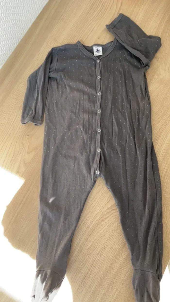 Lot de 2 pyjamas Petit Bateau 18 mois - photo numéro 2