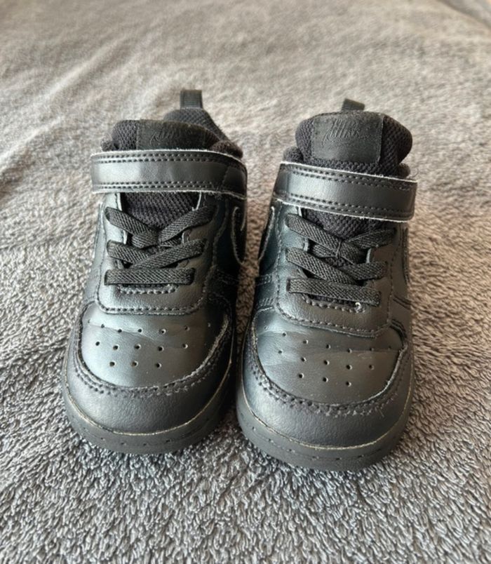 Baskets noir Nike - photo numéro 4