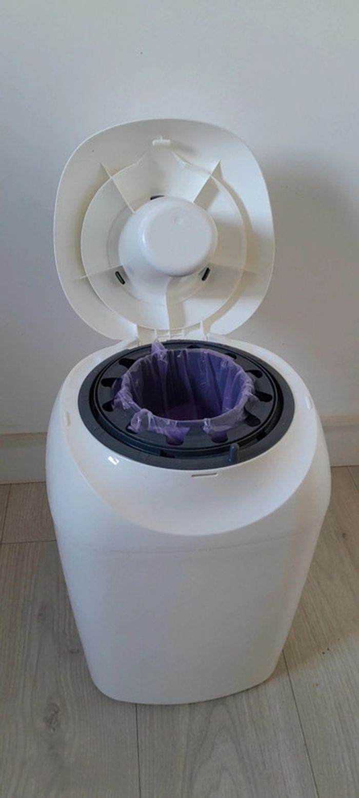 Poubelle à couches - photo numéro 2