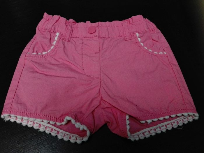 Short rose broderie blanche bébé fille 6 mois neuf été