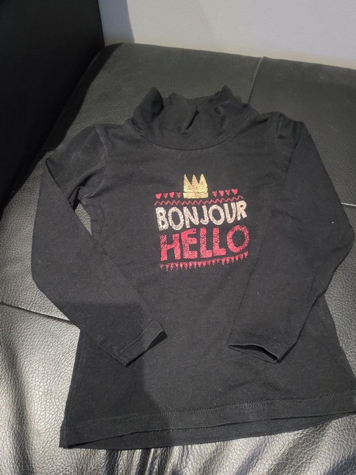 T-shirt manches longues avec col