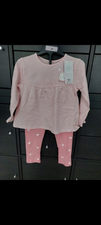 Ensemble 2 pièces motif lapin fille 24mois