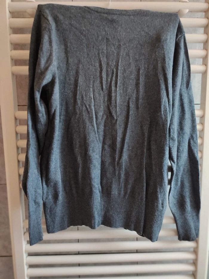 Pull léger gris taille L - photo numéro 2
