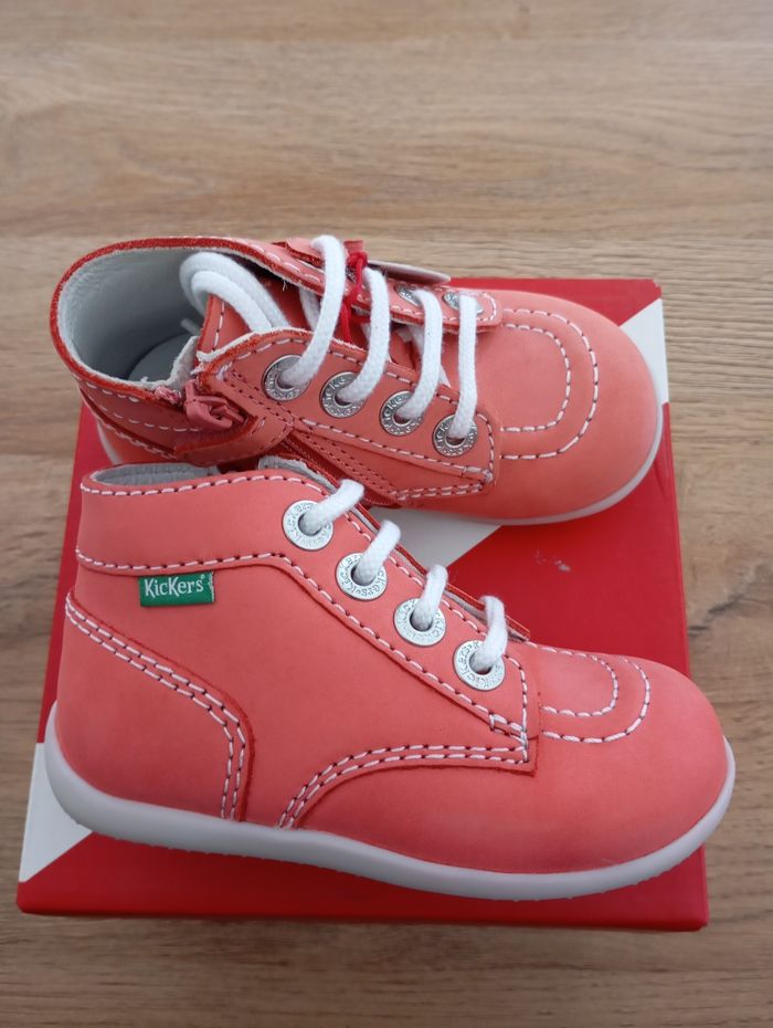 Kickers neuves pour fille en taille 22 - photo numéro 4