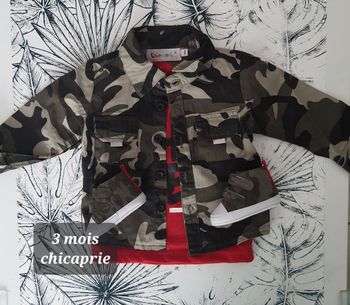 Chemise + t-shirt + chaussures