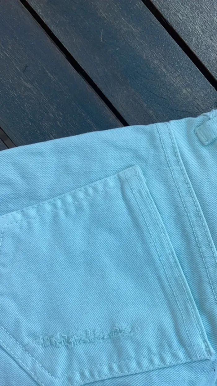 Short vert d’eau taille 34 bershka - photo numéro 3