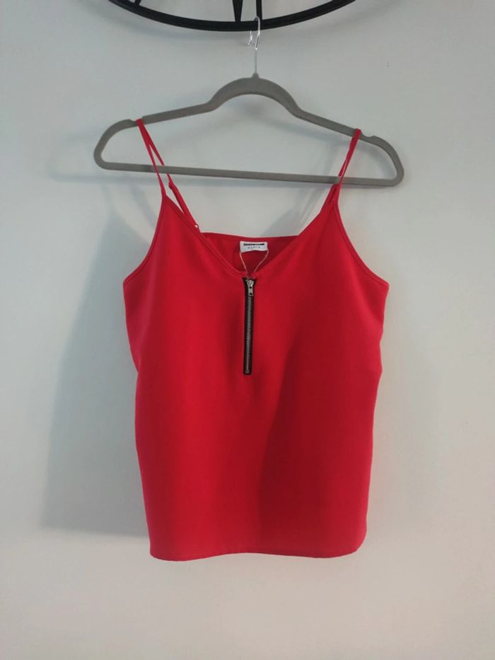 Débardeur rouge avec bande noir taille S neuf