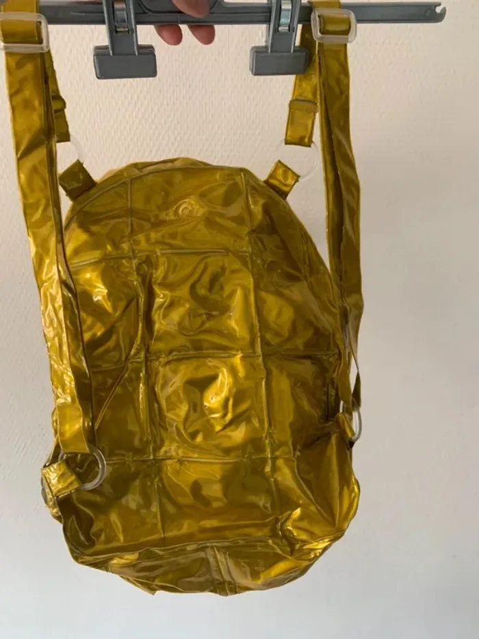 Sac à dos imperméable jaune gonflable - photo numéro 2