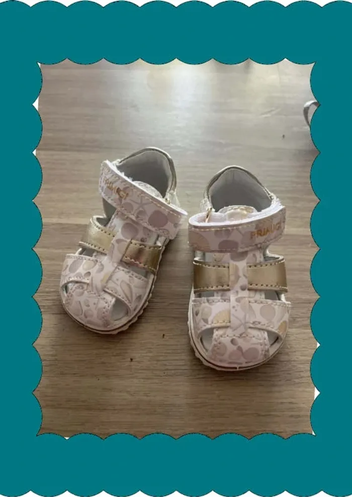 Chaussure fille ouverte