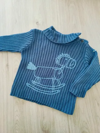 Pull en maille côtelé 18 mois