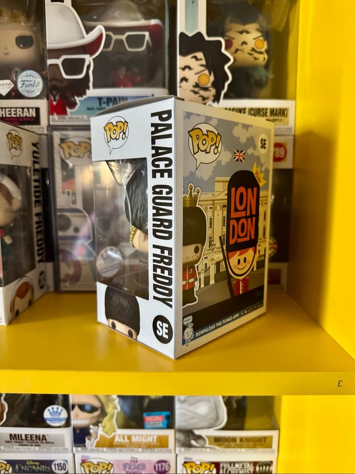 Funko Pop! SE - Funko - Palace Guard Freddy - Funko Exclusive - photo numéro 3