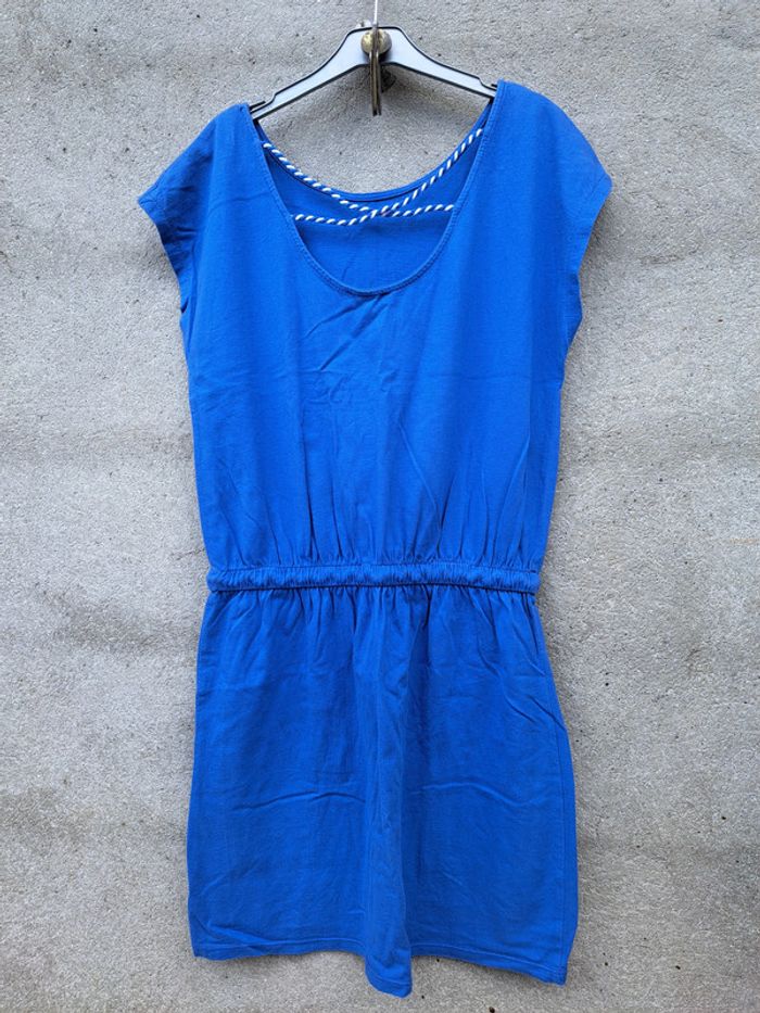 Robe bleue - photo numéro 2