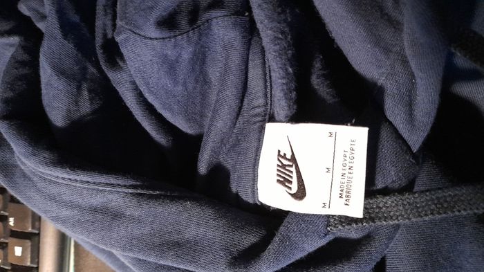 SWEAT SHIRT A CAPUCHE BLEU "NIKE" - TAILLE M - n°01 - photo numéro 5