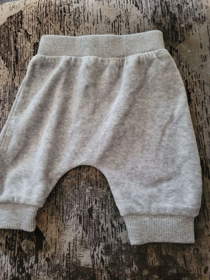 Pantalon velours 1 mois kiabi