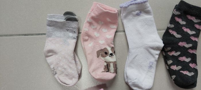 Lot chaussettes 23/26 - photo numéro 4
