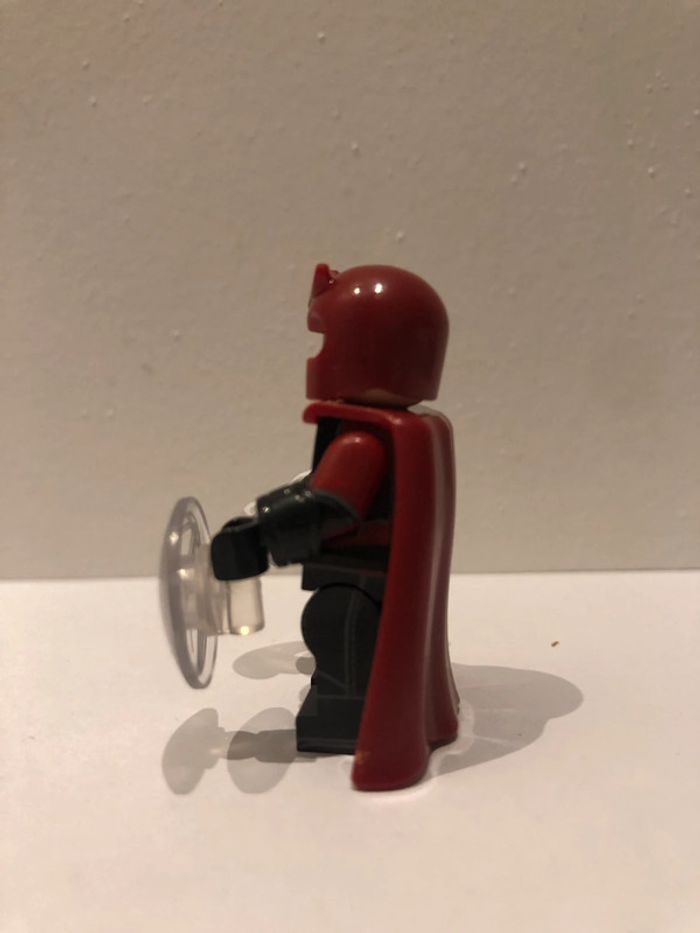 Figurine type lego Magnéto. Marvel - photo numéro 2