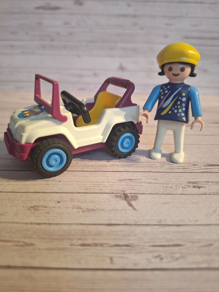 Figurine Playmobil voiture et enfant