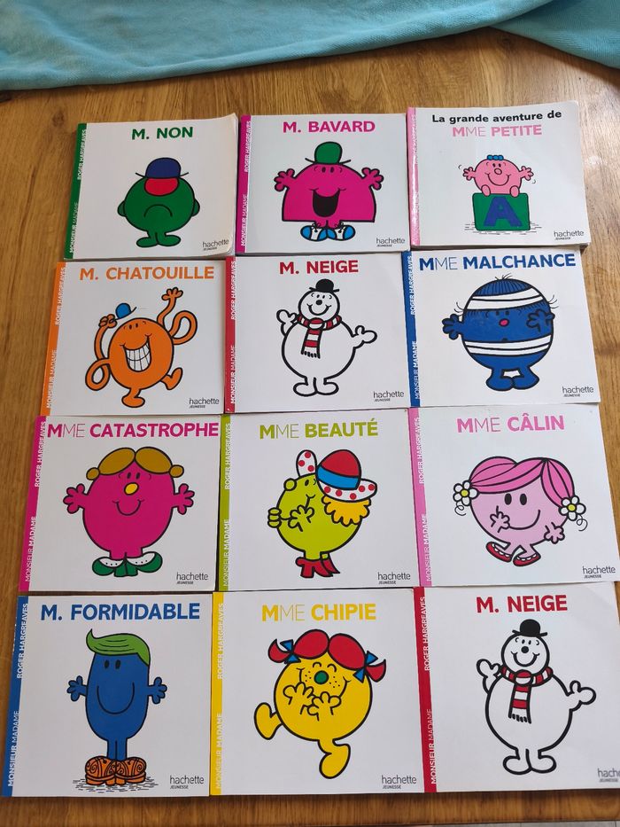 Lot de 12 livres Monsieur Madame