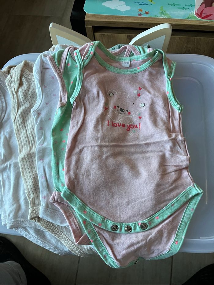 Lots bodies 0-1 mois - photo numéro 4