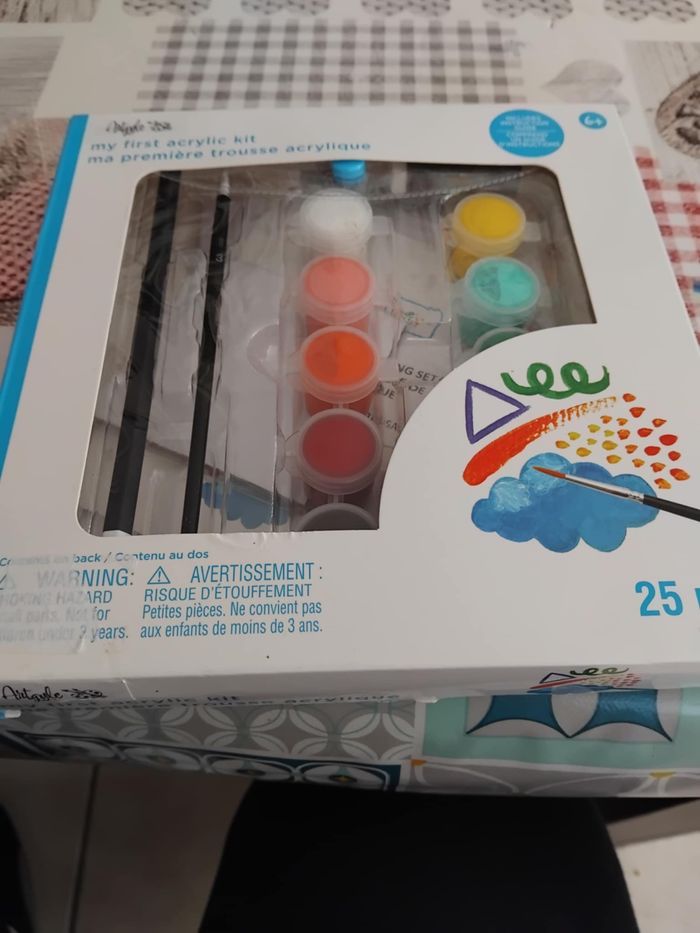 lot accessoire et peinture enfant - photo numéro 4