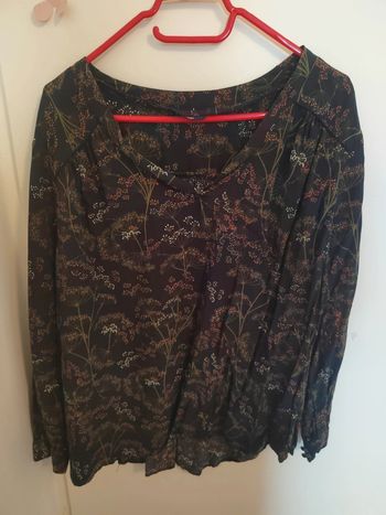 Blouse noire à fleurs taille XL