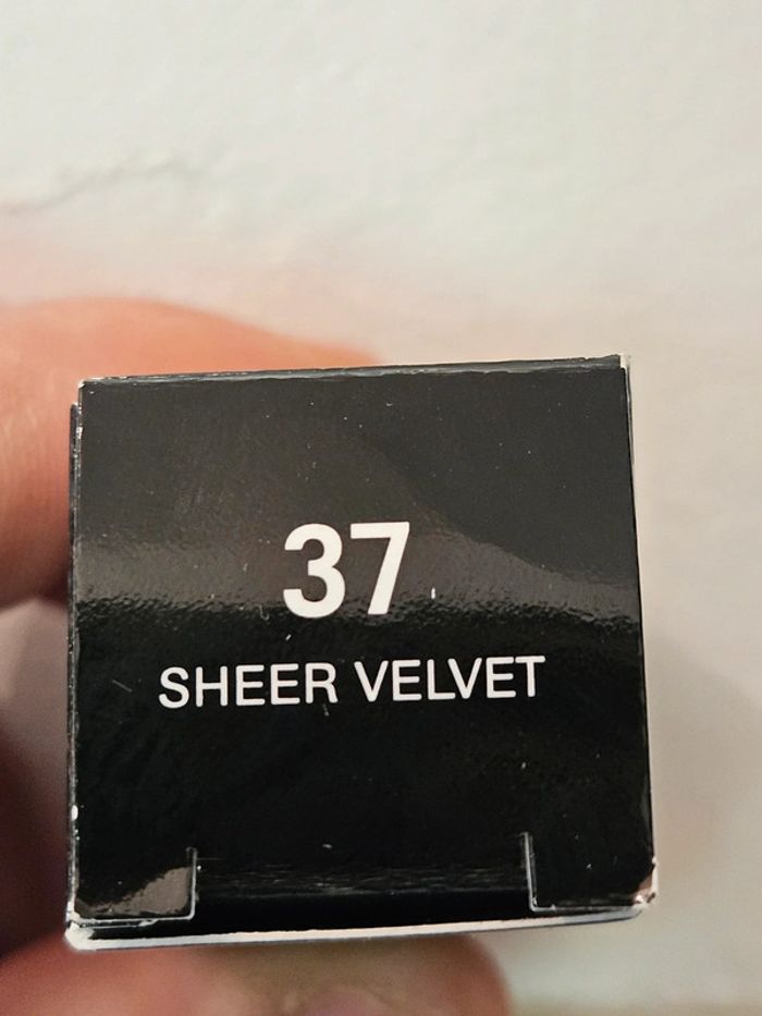 Mini rouge a levres le rouge  givenchy - photo numéro 3