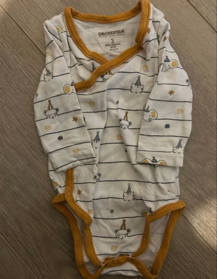 Lot de bodies - photo numéro 2