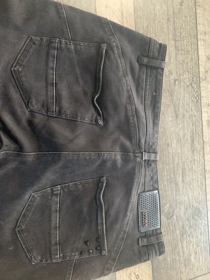 Jeans push up - photo numéro 8