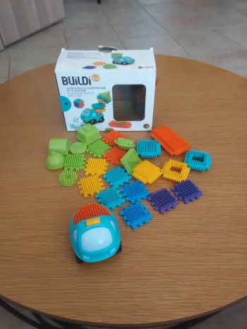 Voiture et blocks à construire